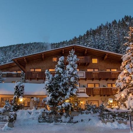 Hotel Pettneuerhof Pettneu am Arlberg Εξωτερικό φωτογραφία