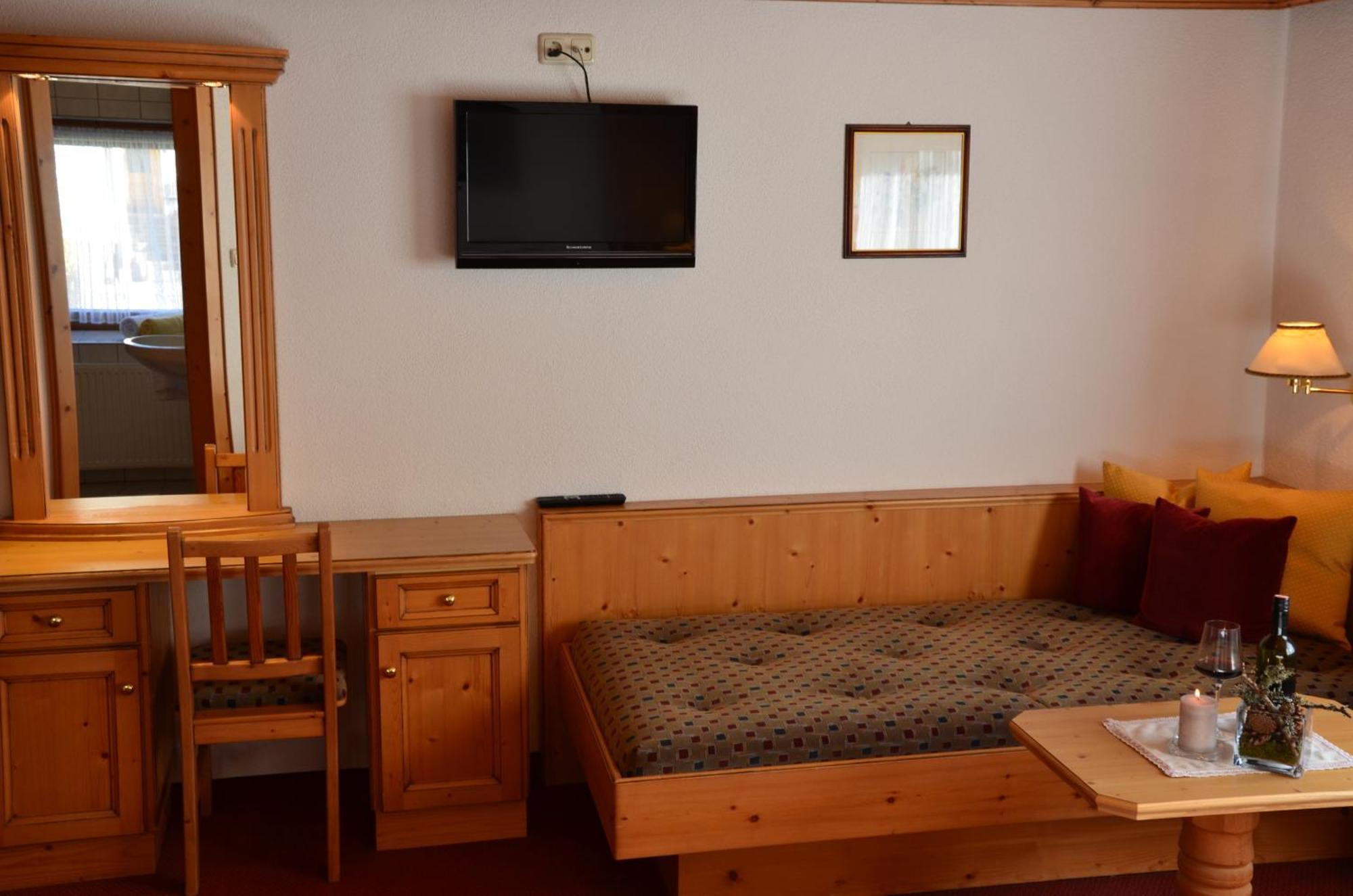 Hotel Pettneuerhof Pettneu am Arlberg Εξωτερικό φωτογραφία